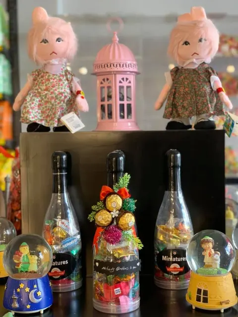 Happiness Store - Photos 36