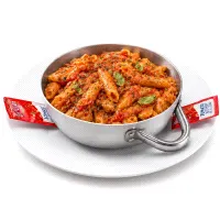 طبق مكرونة صلصة