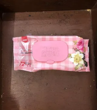 Wet Wipes 72 Count Rose Family
