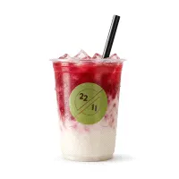Iced red velvet latte