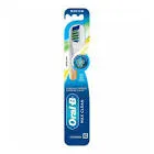 ORAL B TOOTHBRUSH PRO EXPERT MAX CLEAN INDICATOR SOFT ( 1+1 OFFER )