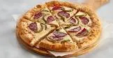 Salami pizza